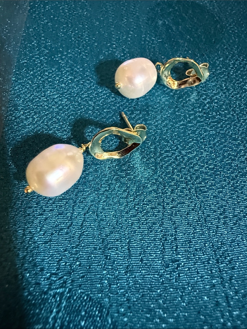 Gold Tone Freshwater Pearl Drop Earrings - White Pearl